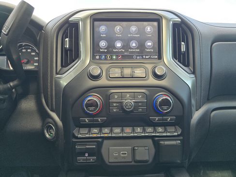 Used 2020 Chevrolet Silverado 1500 LT Trail Boss w/ Midnight Edition image 27