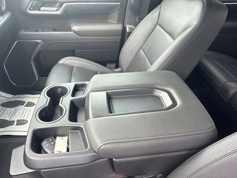 Used 2026 GMC Sierra 1500 SLT AWD/4WD image 16