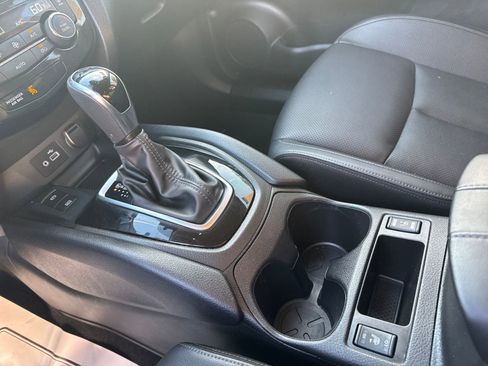 Certified 2022 Nissan Rogue Sport SL image 22