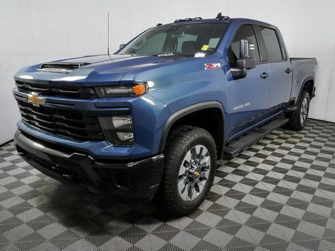 Certified 2024 Chevrolet Silverado 2500 Custom w/ Custom Value Package AWD/4WD image 24