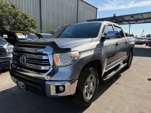 Used 2016 Toyota Tundra SR5 RWD image 3