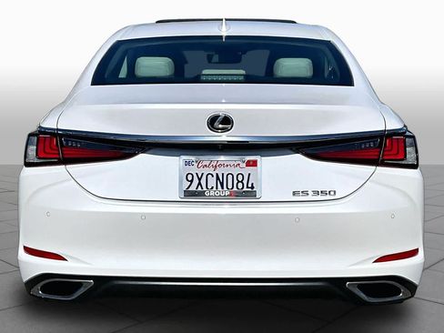 Used 2025 Lexus ES 350 w/ Premium Package FWD image 4