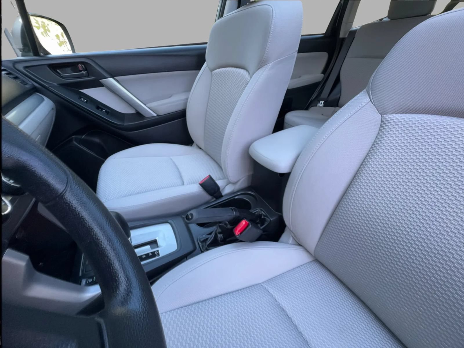 Used 2015 Subaru Forester 2.5i Premium w/ All-Weather Package AWD/4WD image 23