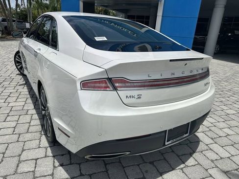 Used 2020 Lincoln MKZ Reserve w/ Elements Package AWD/4WD image 12
