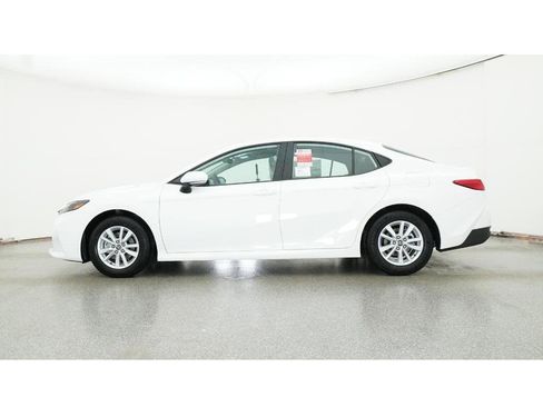 New 2026 Toyota Camry LE image 19