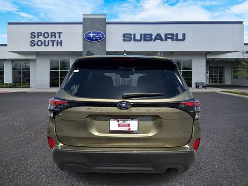Used 2025 Subaru Forester Premium w/ Convenience Package #1 image 4