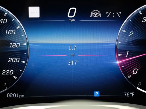 Used 2024 Mercedes-Benz SL 63 AMG 4MATIC image 23