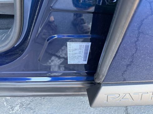 Used 2025 Nissan Pathfinder SV image 31