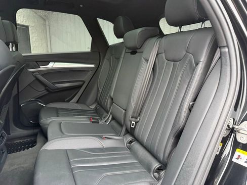 Used 2024 Audi Q5 2.0T Premium image 14