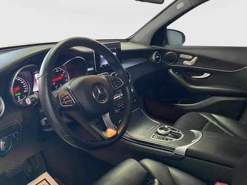 Used 2018 Mercedes-Benz GLC 300 4MATIC image 21