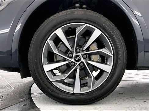 Certified 2021 Audi Q5 2.0T Premium Plus w/ Premium Plus Package image 9