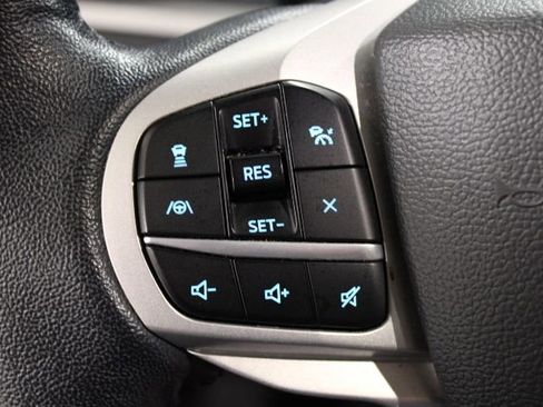 Used 2022 Ford Explorer XLT w/ Equipment Group 202A image 17