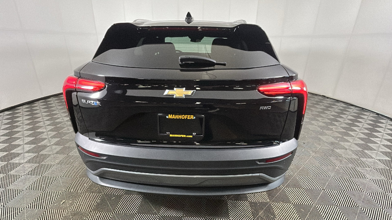 Used 2024 Chevrolet Blazer EV LT AWD/4WD image 4