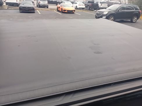 Used 2023 Chevrolet Colorado Trail Boss image 18