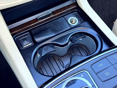 Used 2019 Mercedes-Benz GLS 550 4MATIC image 30