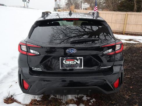 Used 2024 Subaru Crosstrek 2.0i Premium image 5