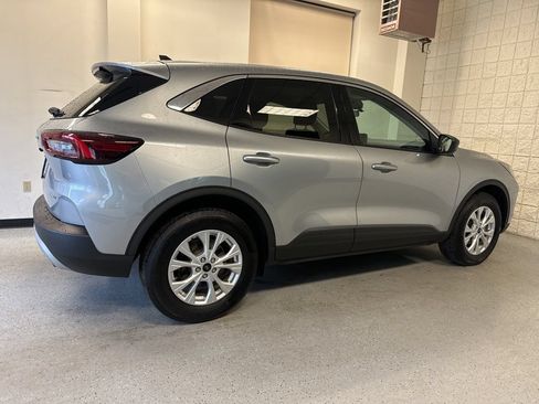 Used 2024 Ford Escape Active AWD/4WD image 44