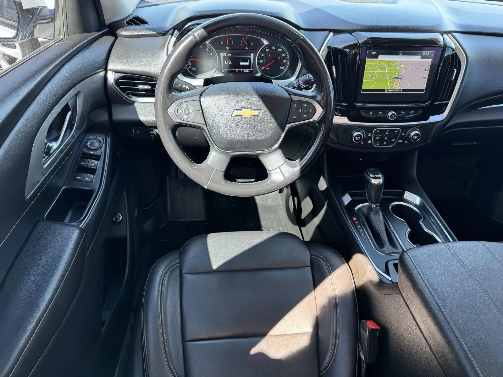 Used 2019 Chevrolet Traverse RS w/ LPO, 'HIT The Road' Package AWD/4WD image 17