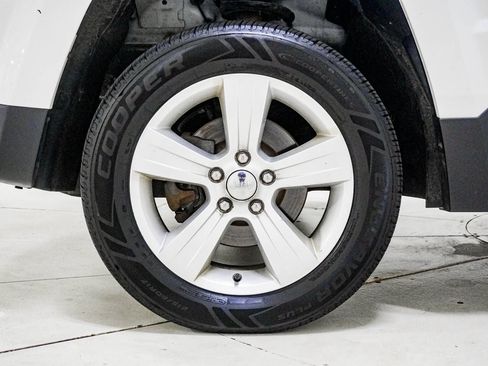 Used 2015 Jeep Patriot Latitude AWD/4WD image 14