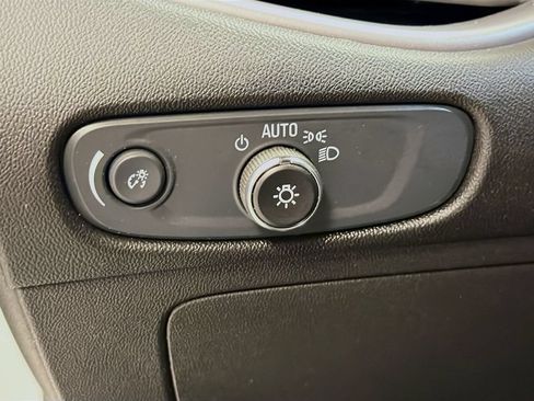 Used 2024 Chevrolet Malibu LT FWD image 12