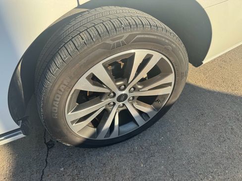 Used 2021 Ford Expedition Platinum image 10