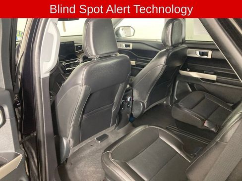 Used 2022 Ford Explorer Limited image 15