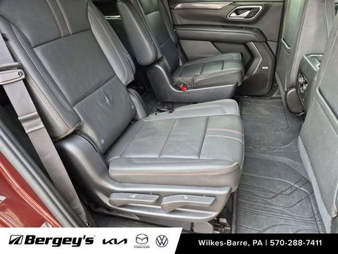 Used 2022 Chevrolet Tahoe RST w/ Luxury Package AWD/4WD image 27