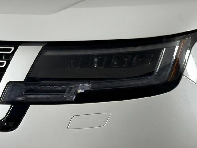 Used 2025 Land Rover Range Rover Long Wheelbase Autobiography AWD/4WD image 12