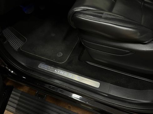 Used 2022 Lincoln Navigator L Reserve image 32