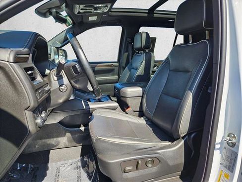 Used 2023 Chevrolet Tahoe Premier AWD/4WD image 11