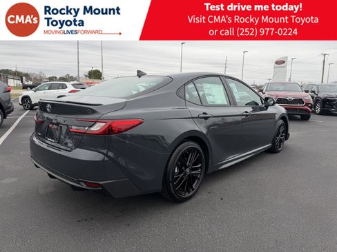 New 2026 Toyota Camry SE image 7
