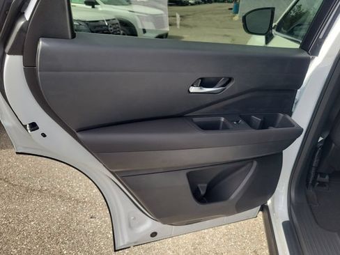 New 2026 Nissan Pathfinder SL AWD/4WD image 13
