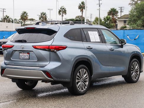 Used 2021 Toyota Highlander Platinum image 9