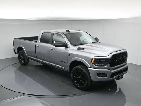 Used 2022 RAM 3500 Limited w/ Night Edition AWD/4WD image 43