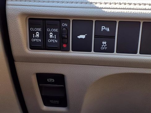 New 2026 Honda Odyssey Touring image 32