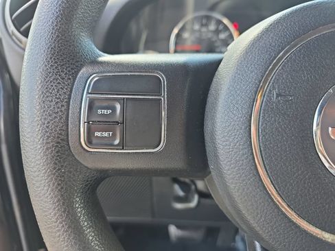 Used 2017 Jeep Wrangler Unlimited Sport AWD/4WD image 17