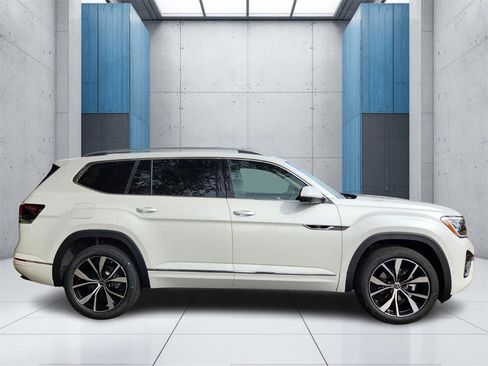 New 2026 Volkswagen Atlas SEL Premium R-Line image 2