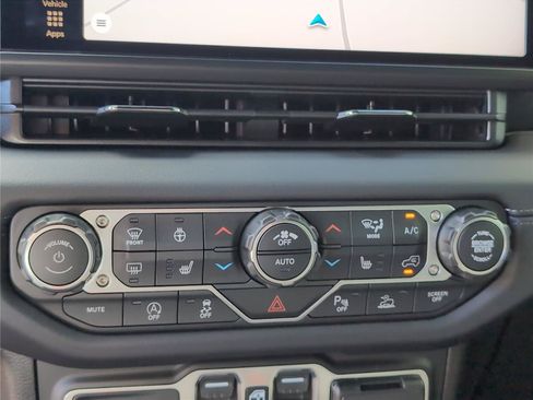 New 2026 Jeep Wrangler Unlimited Rubicon AWD/4WD image 22