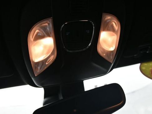 Used 2025 Jeep Compass Trailhawk AWD/4WD image 33