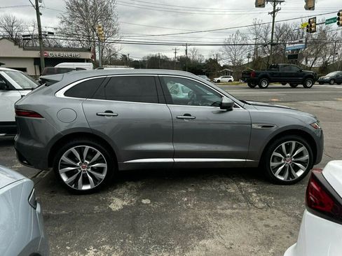 Used 2023 Jaguar F-PACE R-Dynamic S image 6