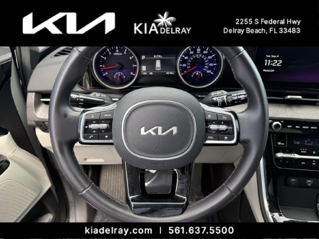 Certified 2024 Kia Carnival EX FWD image 31