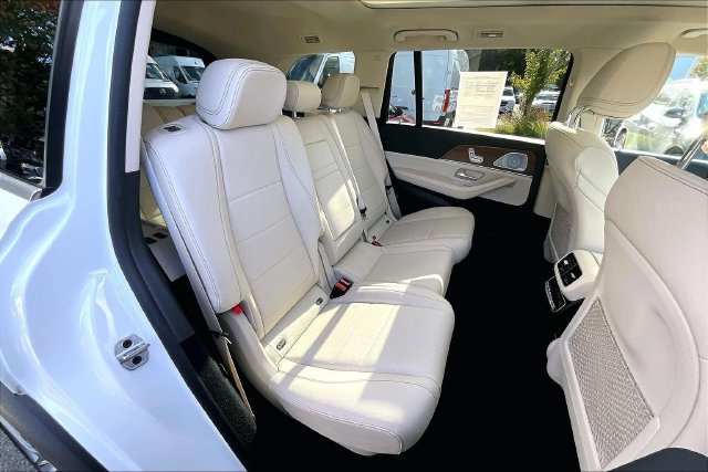 Used 2026 Mercedes-Benz GLS 450 4MATIC image 15