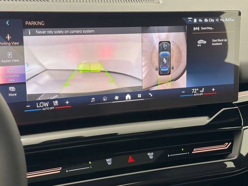 New 2026 BMW 530i w/ Premium Package RWD image 21