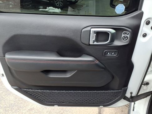 Used 2020 Jeep Gladiator Rubicon image 12