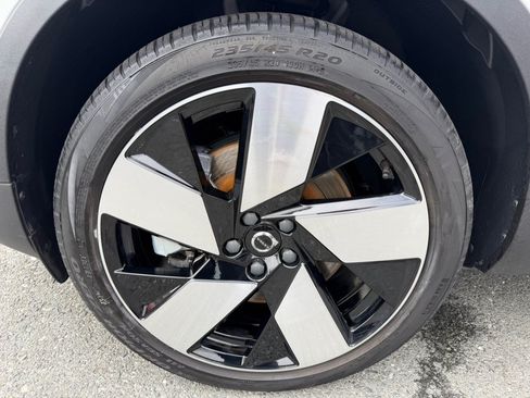 Used 2023 Volvo C40 P8 Recharge Ultimate w/ Protection Package Premier AWD/4WD image 49