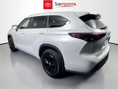 Used 2026 Toyota Highlander XLE AWD/4WD image 6