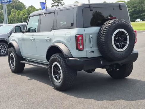 Certified 2022 Ford Bronco Outer Banks w/ Sasquatch Package AWD/4WD image 4
