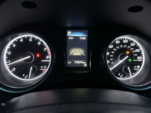 Used 2019 Toyota Camry SE image 23