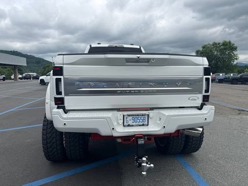 Used 2022 Ford F450 Platinum w/ FX4 Off-Road Package AWD/4WD image 4