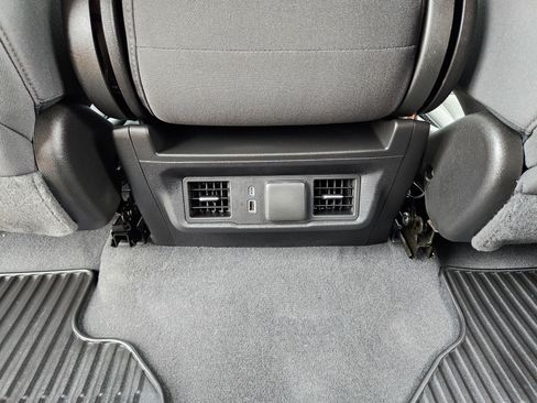 Used 2023 Chevrolet Silverado 1500 LT image 31